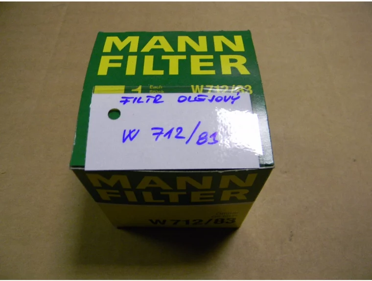 Mann filter Olejový filtr W712/83